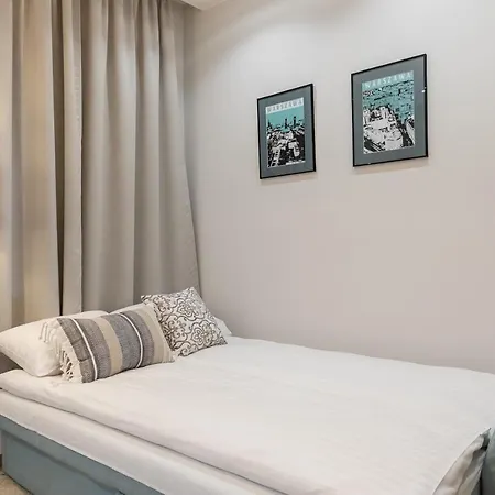 Twarda 14 - Elegant By Renters Apartment *