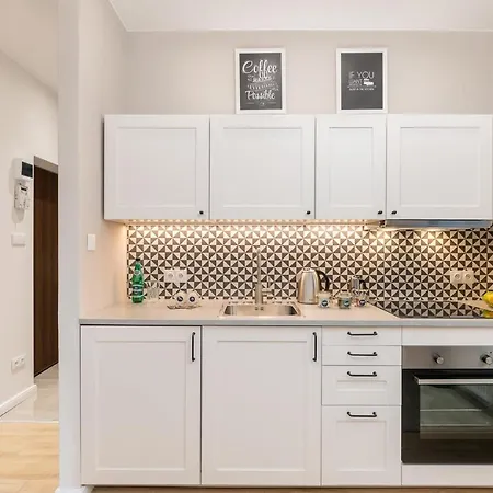 Apartment Twarda 14 - Elegant By Renters *